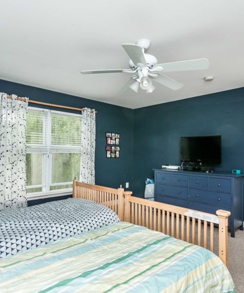 3919 Briar Point Road blue bedroom