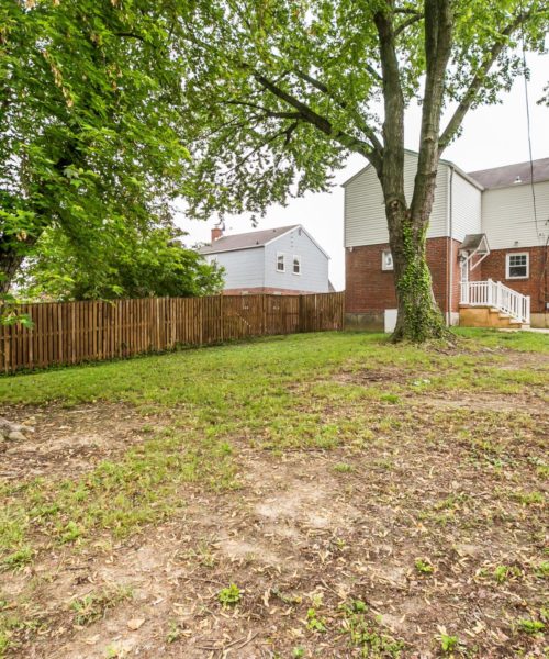 4416 Springwood Ave. privacy fencing