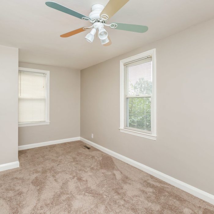 34 Elinor Ave. bedroom 3 with ceiling fan