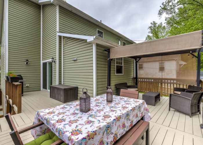 506 Locksley Road, deck with covered area