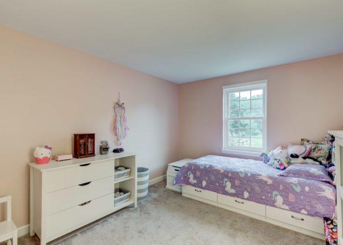 105 East Orange Court, bedroom with pink walls