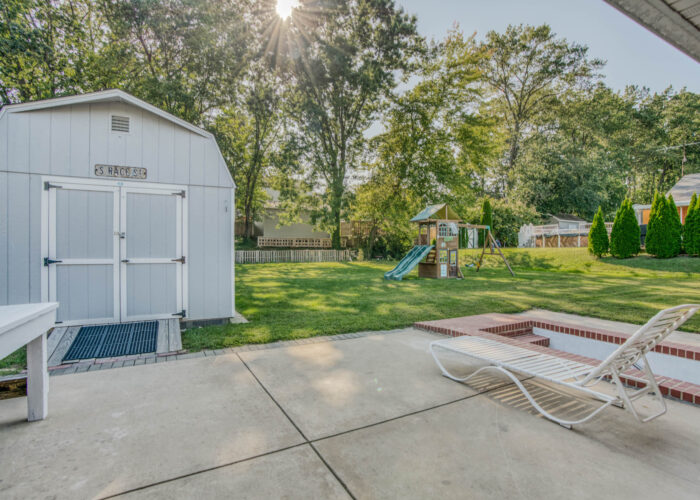 4247 Darleigh Road, shed and patio