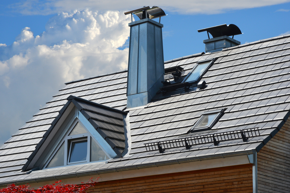 There are many benefits to having a chimney cap on your home's chimney.