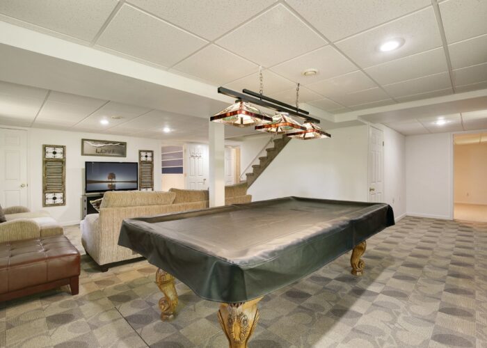 808 Gary Drive, room for a billiards table