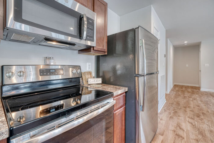 4 Shire Hall Ct., stainless appliances