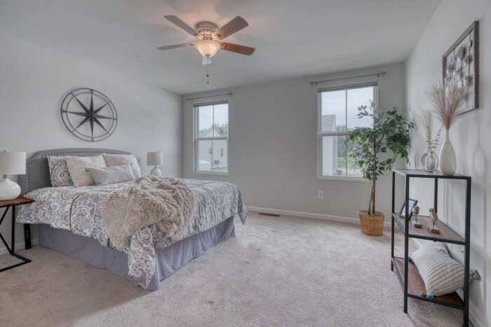 4 Shire Hall Ct., bedroom 1 with ceiling fan