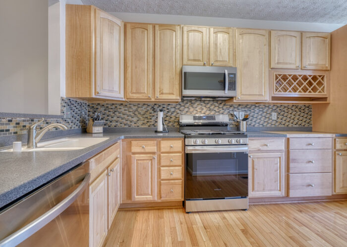 4900 Villa Point, kitchen cabinets