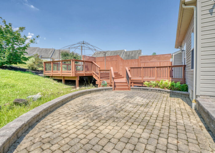 4900 Villa Point, path leads to deck