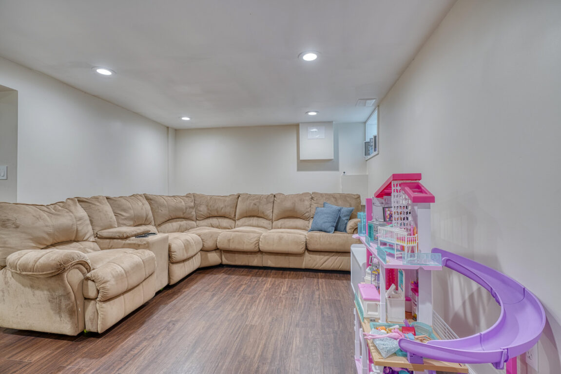 2482 Keyway, lower level could be play room