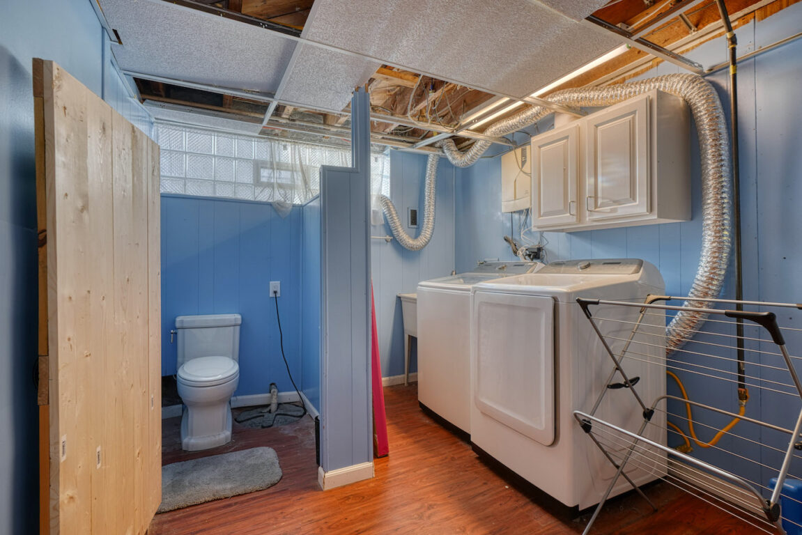 2482 Keyway, partially finished area with powder room and washer/dryer