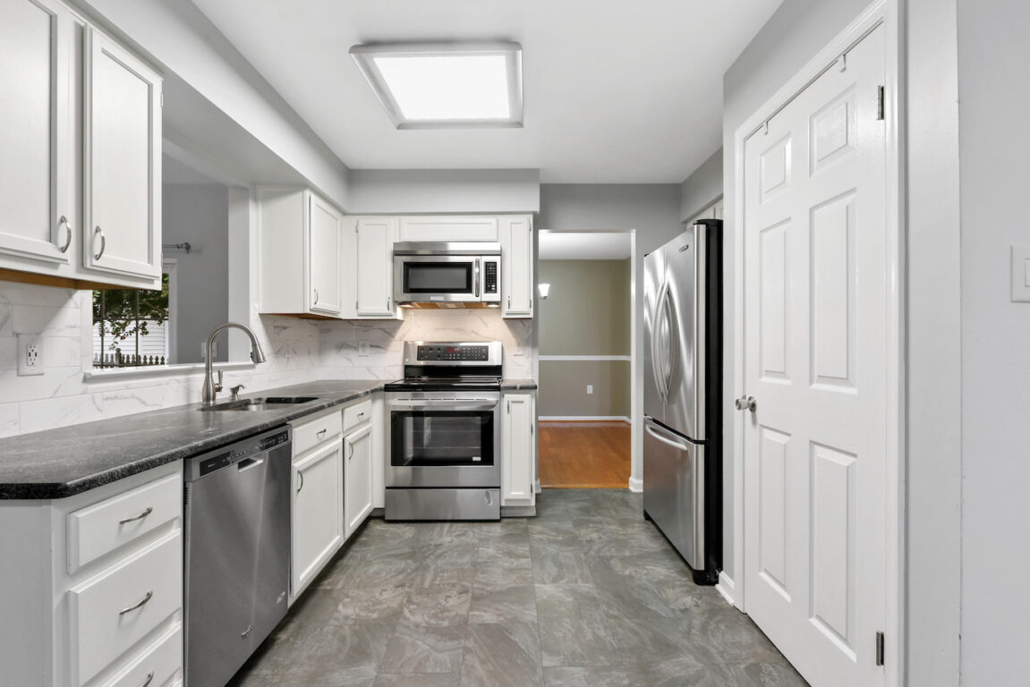 4411 Necker Avenue, kitchen with stainless appliances