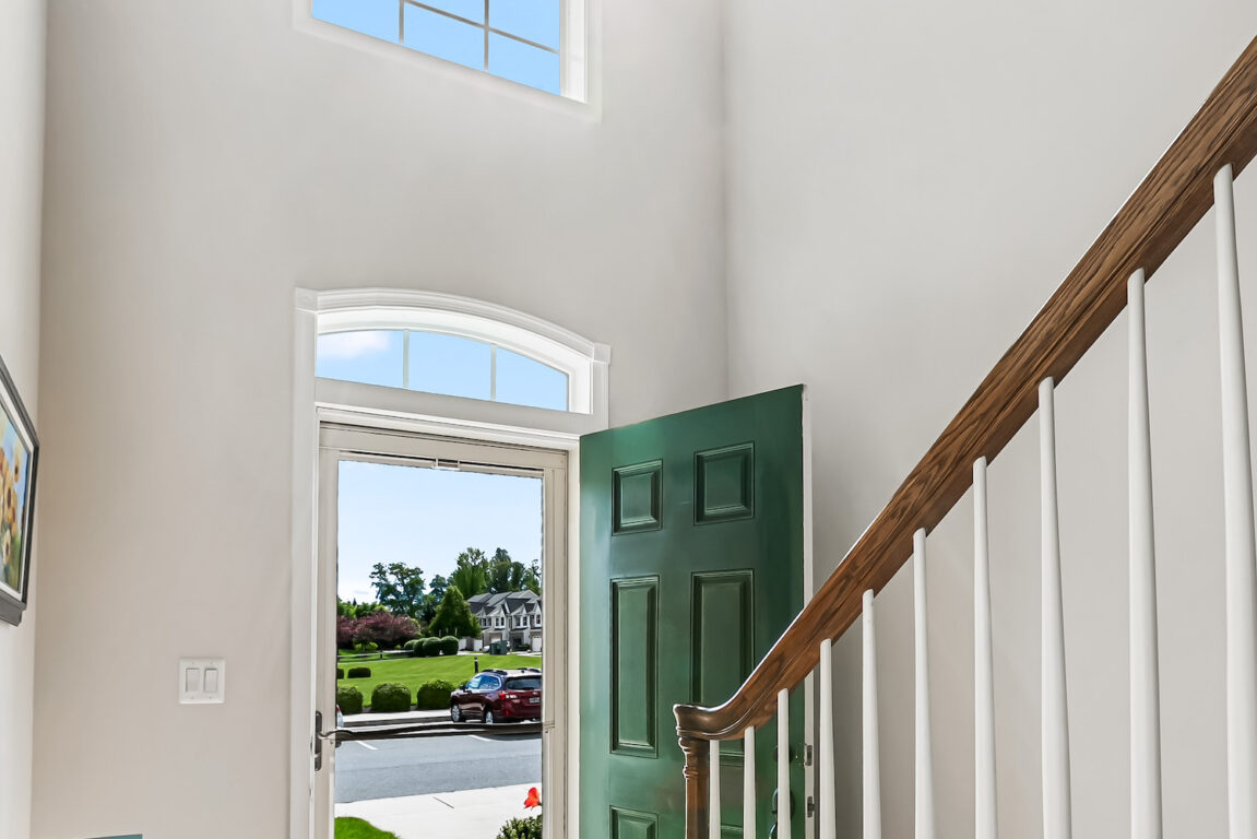 307 Tufton Circle, entryway with lots of light