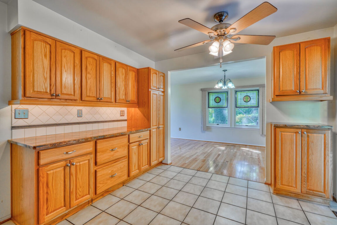 7512 Riddle Avenue, kitchen cabinets.